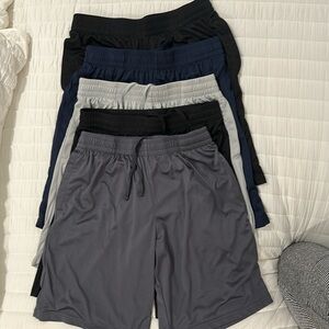 5 pairs men’s shorts